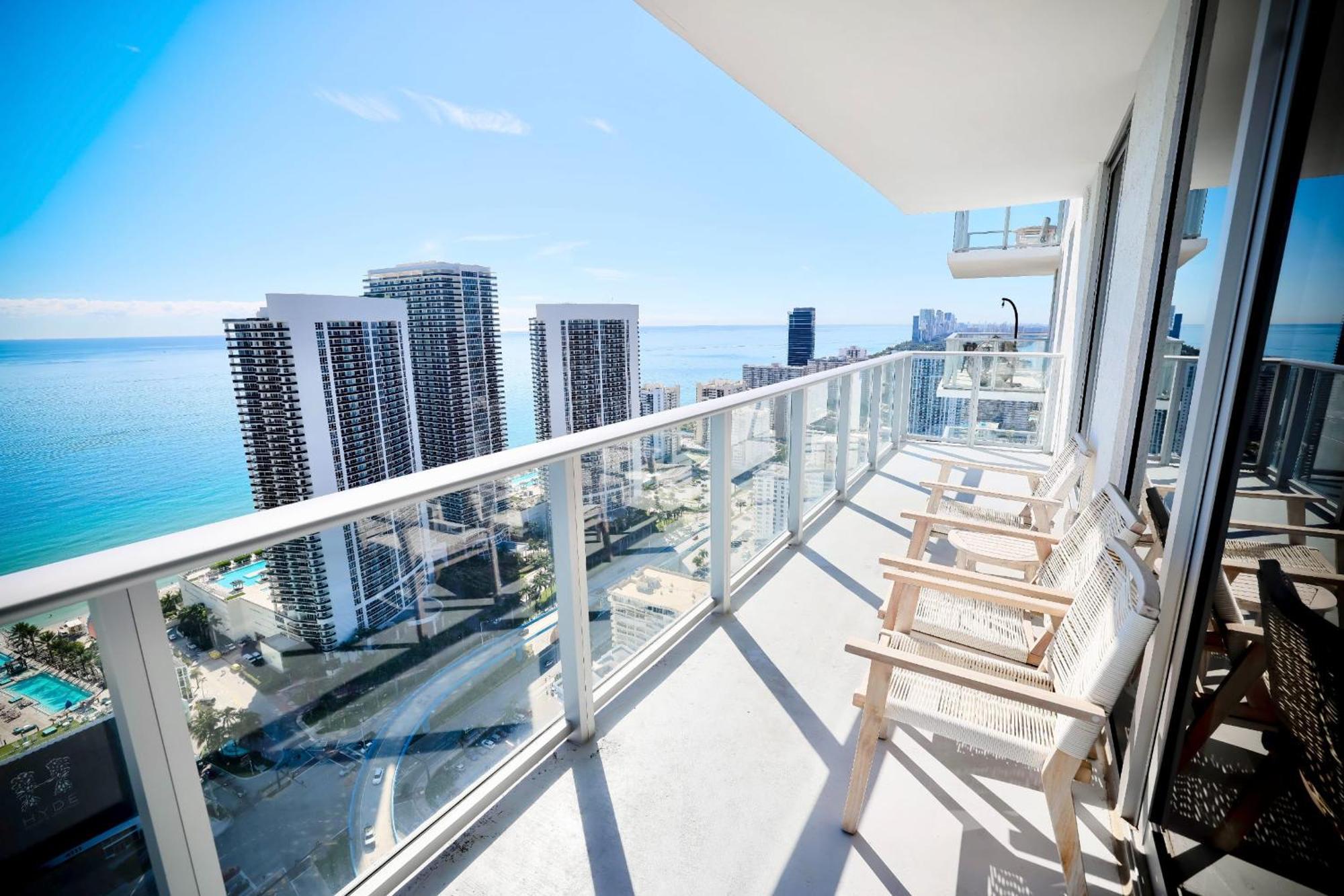 Diamond In The Sky Villa Hollywood Buitenkant foto